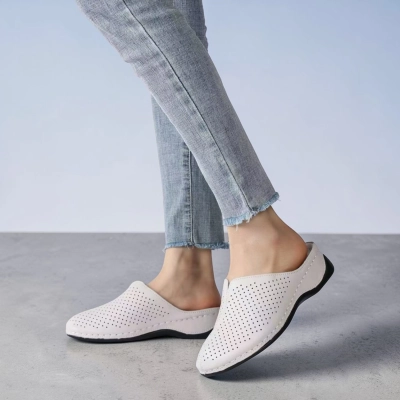 Сабо закрытые женские на лето натуральная кожа бежевые YL214-2