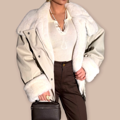 Парка с мехом бежевая 831 Парка с мехом бежевая 831