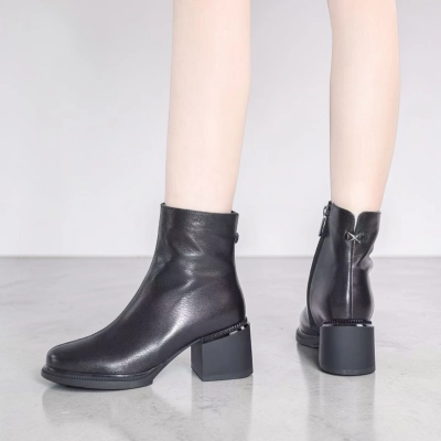 Полусапоги женские натуральная кожа черные K139-1