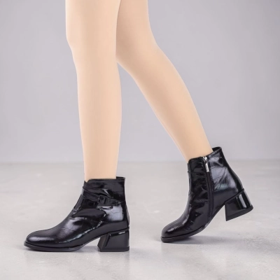 Полусапоги женские натуральная лак кожа черные K513-2