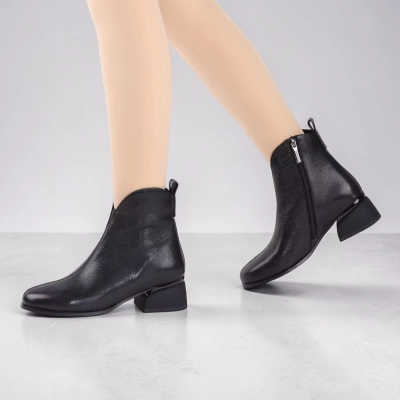 Полусапоги женские натуральная кожа черные K501-1