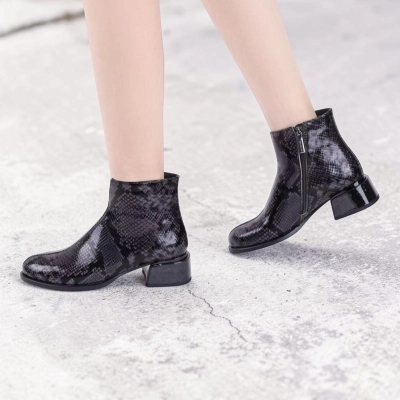 Полусапоги женские натуральная лак кожа рептилия K488-2