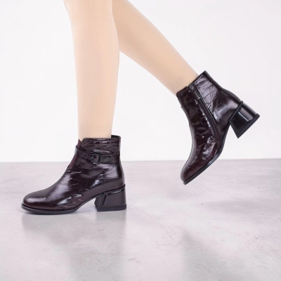 Полусапоги женские натуральная лак кожа черные K513-3