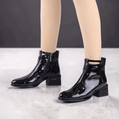 Полусапоги женские натуральная лак кожа черные K504-3