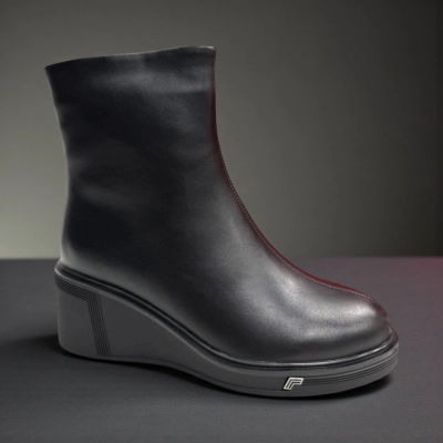 Ботинки женские зимние PINDIAN прессованная кожа черные 11080