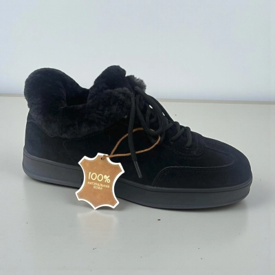 Кроссовки женские зимние натуральная замша черные M8053-1