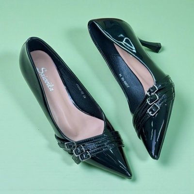 Туфли женские на каблуке искусственная лак кожа черные 11252