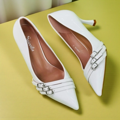 Туфли женские на каблуке искусственная лак кожа белые J1300-2B