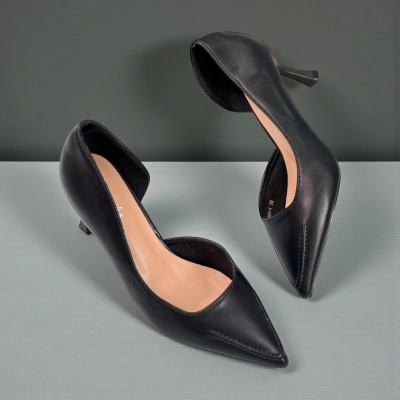 Туфли женские на каблуке искусственная кожа черные J1301-1 Туфли женские на каблуке искусственная кожа черные J1301-1