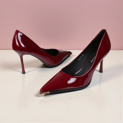 Туфли женские на каблуке GUOQISONG G&S искусственная лак кожа бордовые JH3-6 Туфли женские на каблуке GUOQISONG G&S искусственная лак кожа бордовые JH3-6