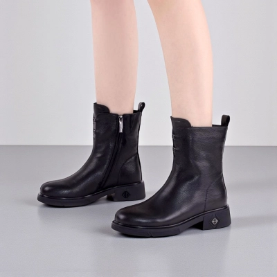 Полусапоги женски зимние натуральная кожа черные W310-1