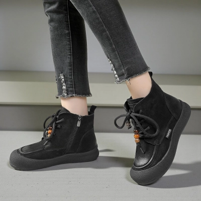 Ботинки для зимы женские, модель YM083-4 изготовлены из кожи черного цвета Ботинки для зимы женские, модель YM083-4 изготовлены из кожи черного цвета