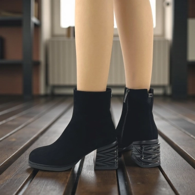 Женские зимние ботинки на каблуке W103-3 натуральная замша черные