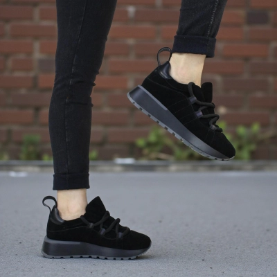 Кроссовки женские зимние натуральная замша черные F1001-1