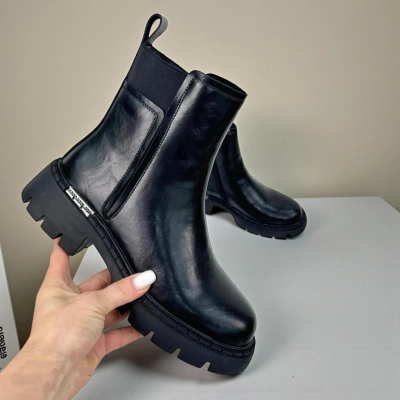 Ботинки женские зимние натуральная кожа черные H1098-1