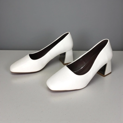 Туфли женские на каблуке искусственная кожа белые 12053