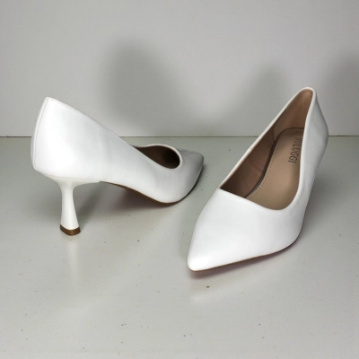 Туфли женские лодочки искусственная кожа белые 12072