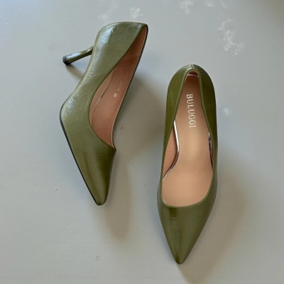 Туфли женские лодочки искусственная кожа оливковые 12123