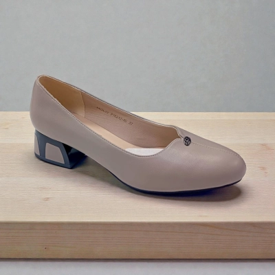 Туфли женские MOLO прессованная кожа бежевые 12456