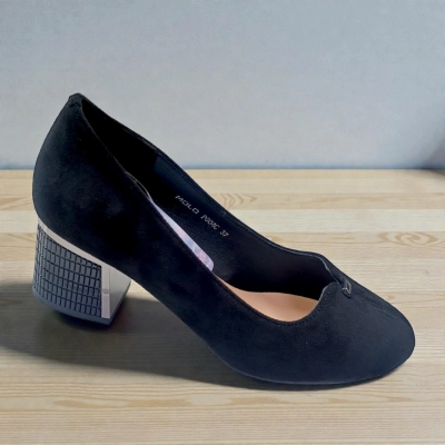 Туфли женские MOLO прессованная замша черные 12465