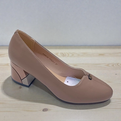 Туфли женские MOLO прессованная кожа бежевые 12466