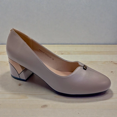 Туфли женские MOLO прессованная кожа бежевые 12489