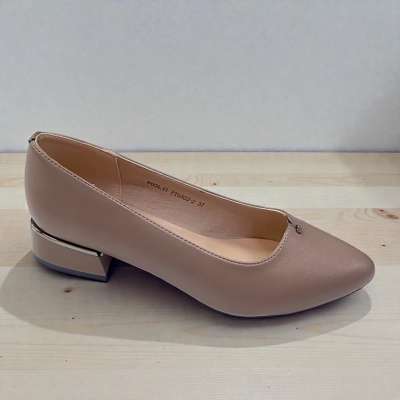 Туфли женские MOLO прессованная кожа бежевые 12492