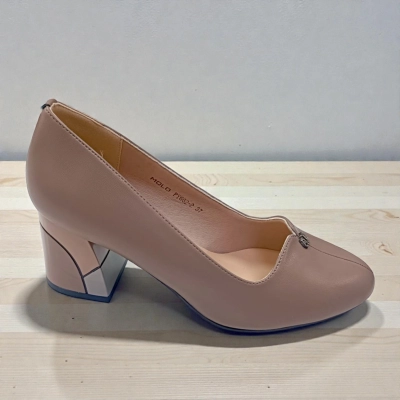 Туфли женские MOLO прессованная кожа бежевые 12493