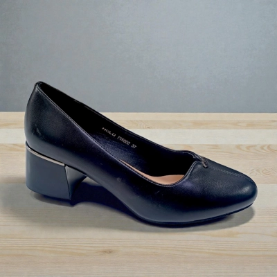 Туфли женские MOLO прессованная кожа черные 12494