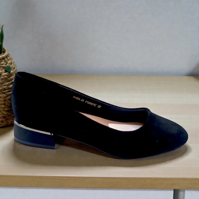 Туфли женские MOLO прессованная замша черные 12499