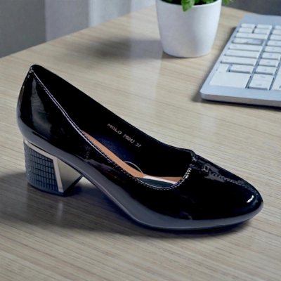 Туфли женские MOLO прессованная лак кожа черные 12502