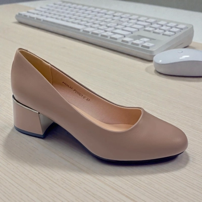 Туфли женские MOLO прессованная кожа бежевые 12503