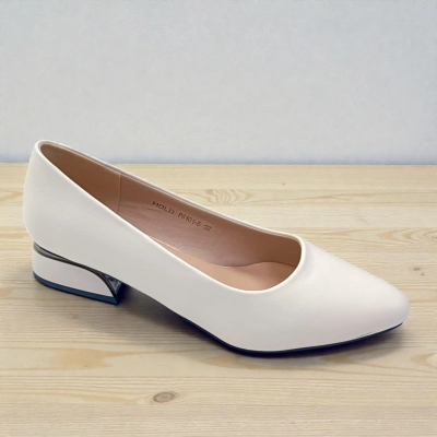 Туфли женские MOLO прессованная кожа белые 12526