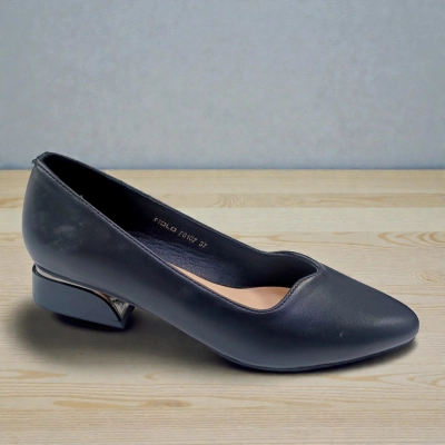 Туфли женские MOLO прессованная кожа черные 12540