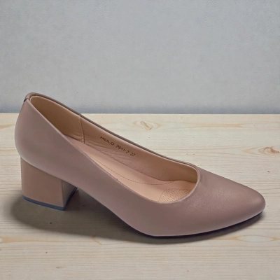 Туфли женские MOLO прессованная кожа бежевые 12546