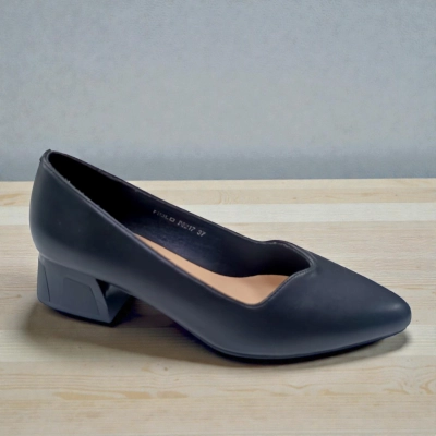 Туфли женские MOLO прессованная кожа черные 12550