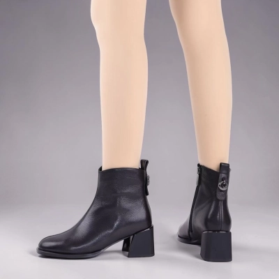 Полусапоги женские натуральная кожа черные K489-1 Полусапоги женские натуральная кожа черные K489-1