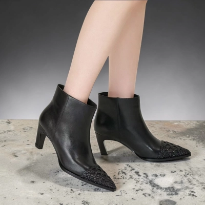 Полусапоги женские натуральная кожа черные GE160-1 Полусапоги женские натуральная кожа черные GE160-1