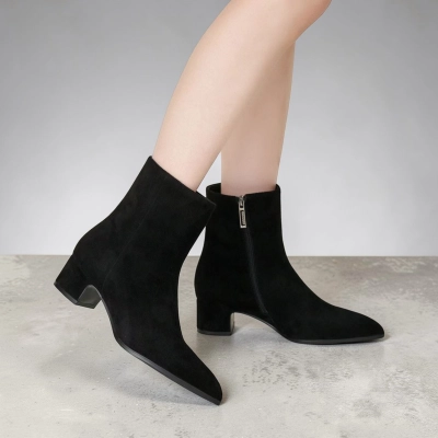 Полусапоги женские натуральная замша черные GE154-2 Полусапоги женские натуральная замша черные GE154-2