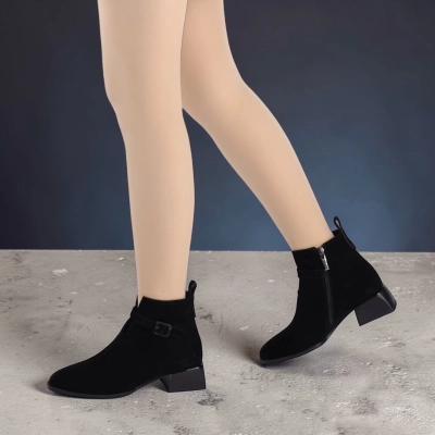 Полусапоги женские натуральная замша черные K496-2 Полусапоги женские натуральная замша черные K496-2