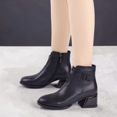 Полусапоги женские натуральная кожа черные K513-1 Полусапоги женские натуральная кожа черные K513-1