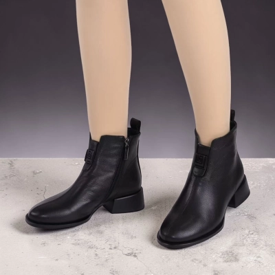 Полусапоги женские натуральная кожа черные K502-1 Полусапоги женские натуральная кожа черные K502-1