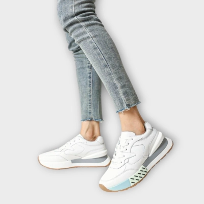 Кроссовки женские CARDICIANA натуральная кожа белые B388-1