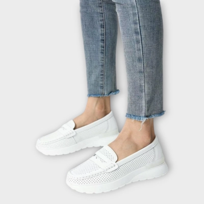 Мокасины женские малыши CARDICIANA натуральная кожа белые XB478-1