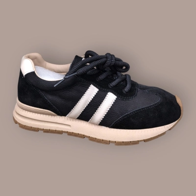 Кроссовки женские Ivva натуральная кожа черные 13291