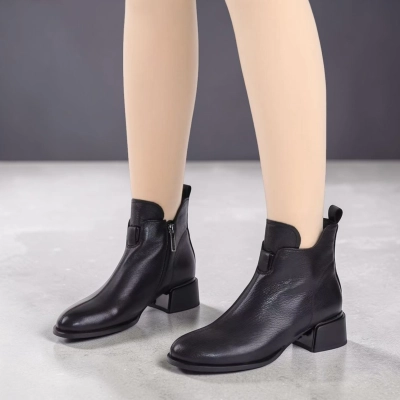 Полусапоги женские натуральная кожа черные K486-1 Полусапоги женские натуральная кожа черные K486-1